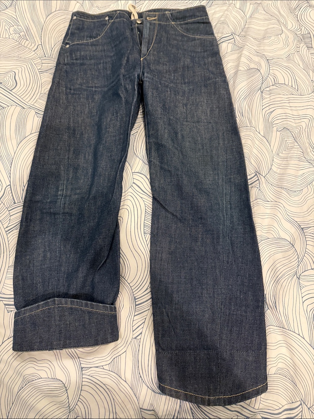 Women’s Vintage 90s Levi’s Dark Blue Straight-Leg Jeans